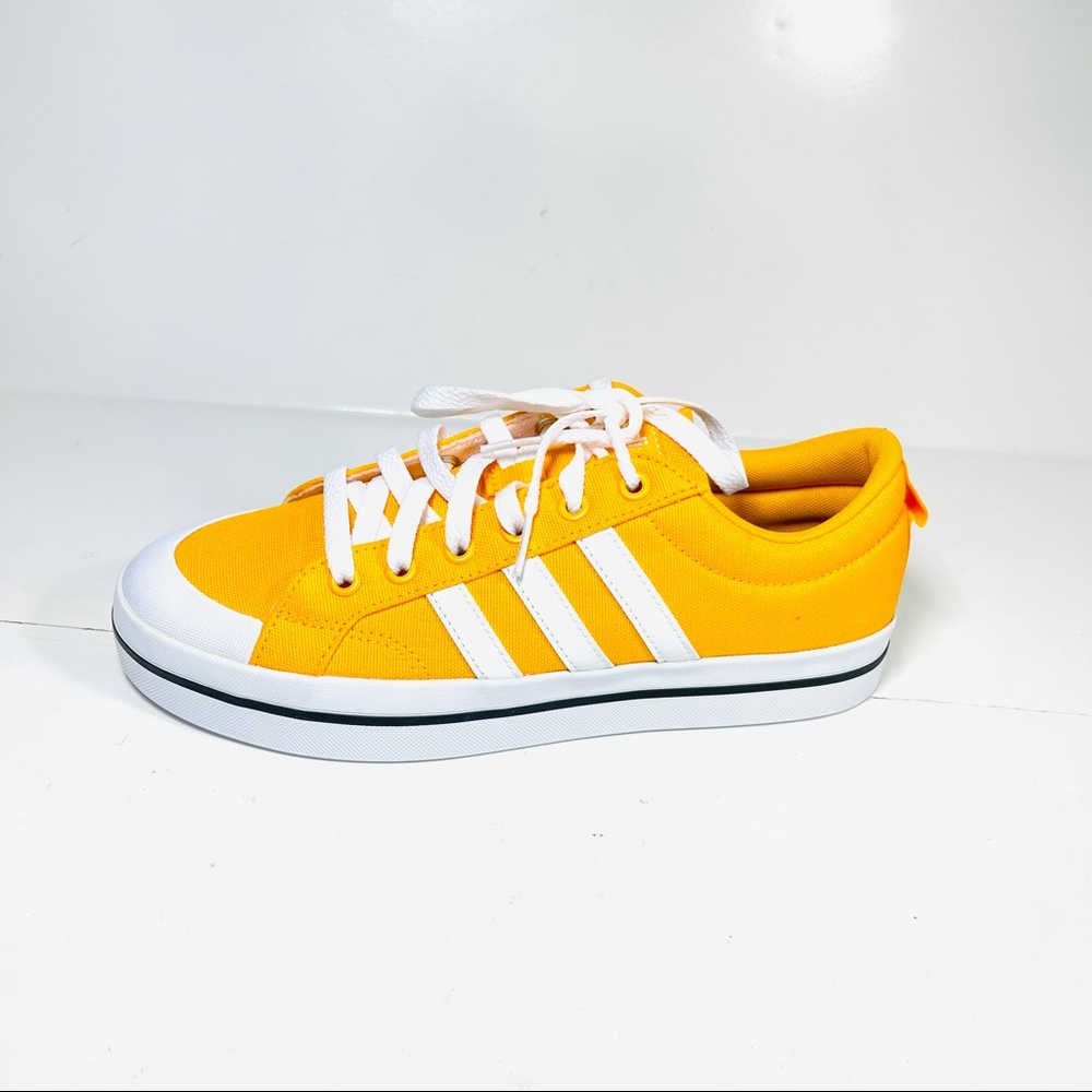 adidas Bravada Men’s Skateboarding Shoes Yellow GY3734‎ Size 7.
